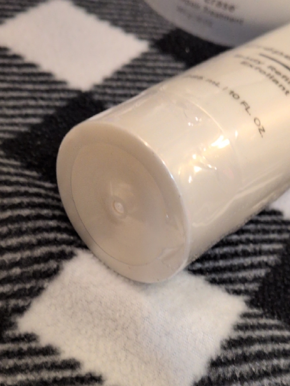 Body Firm Crêpe Erase™ Body Repair Treatment & Exfoliant - Picture 4 of 10